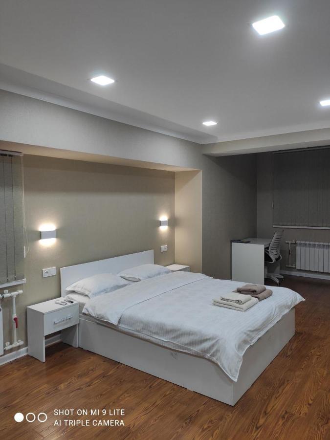 1-Bedroom Apartment In The Very City Center طشقند المظهر الخارجي الصورة